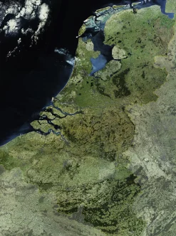 Satellietkaart Benelux 37